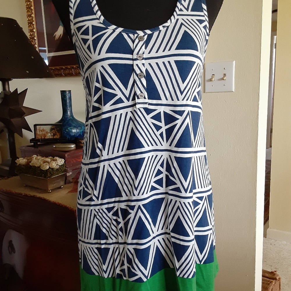 Navy and green stretch sleeveless top